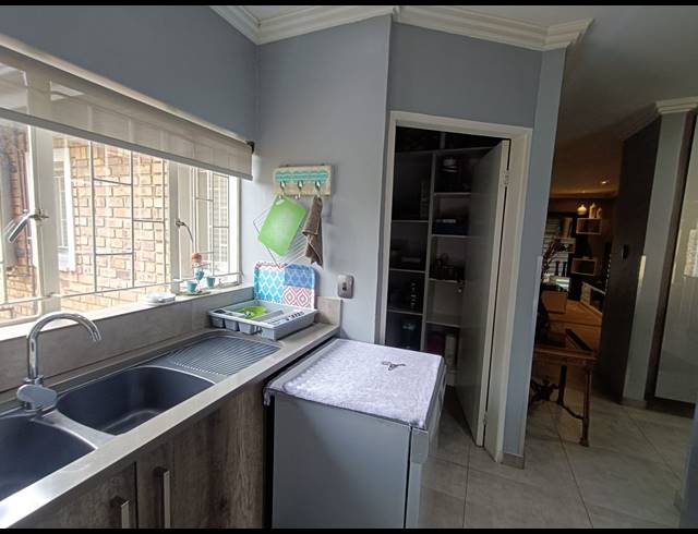 3 BEDROOM HOUSE FOR SALE IN VANDERBIJLPARK SW 2